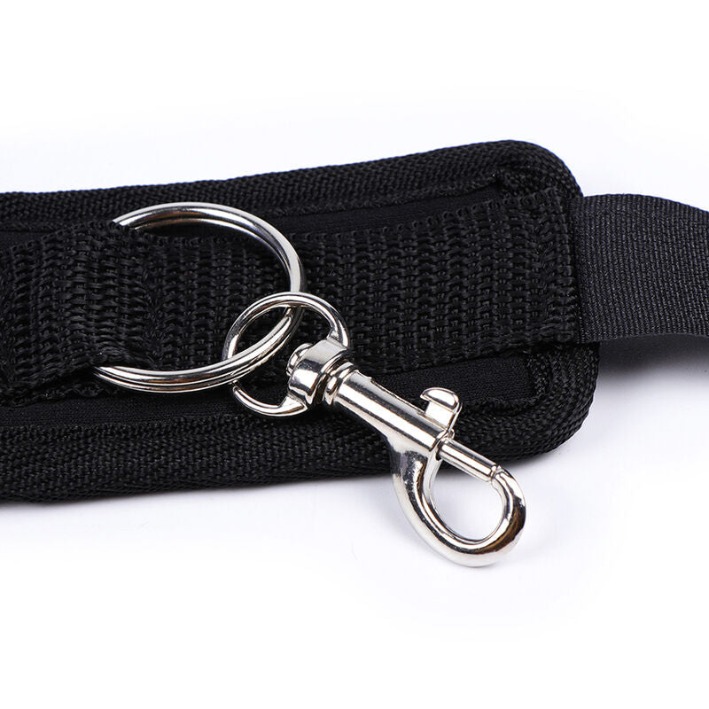 OHMAMA FETISH - MENOTTES DE POIGNETS À VENTOUSE