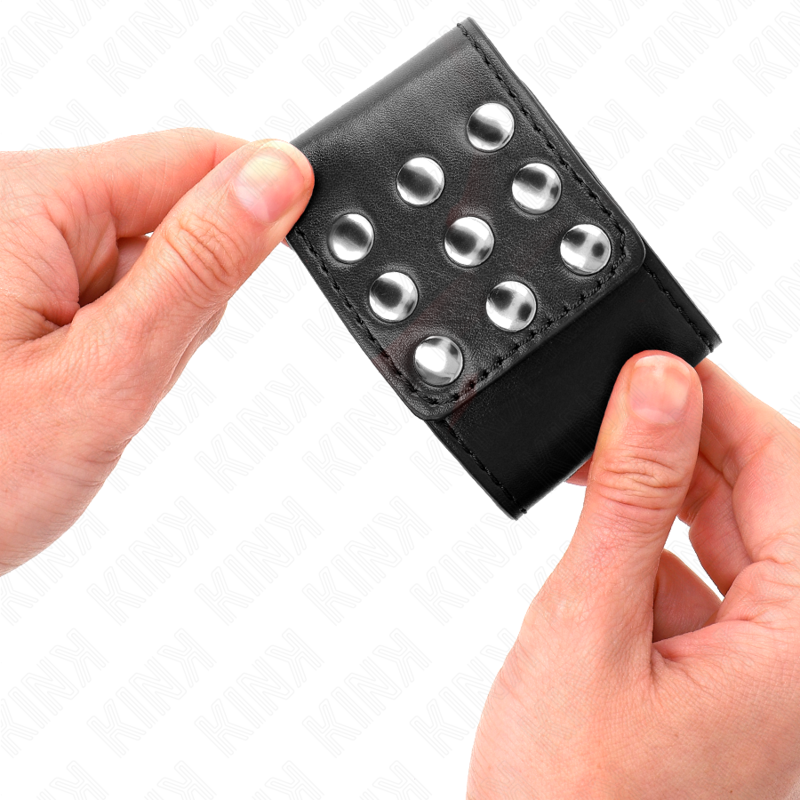 KINK - Наручники с застежкой-кнопкой, черные, регулируемые, 19-24 см x 5,5 см.